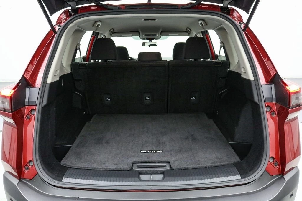 2023 Nissan Rogue - Image 20 of 21