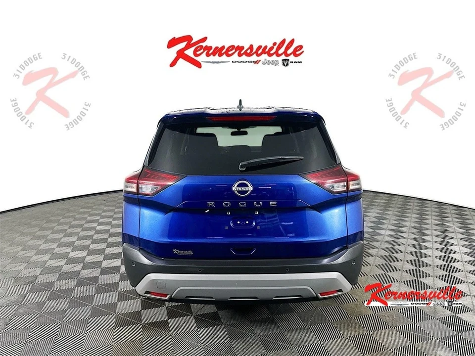 2023 Nissan Rogue - Image 6 of 21