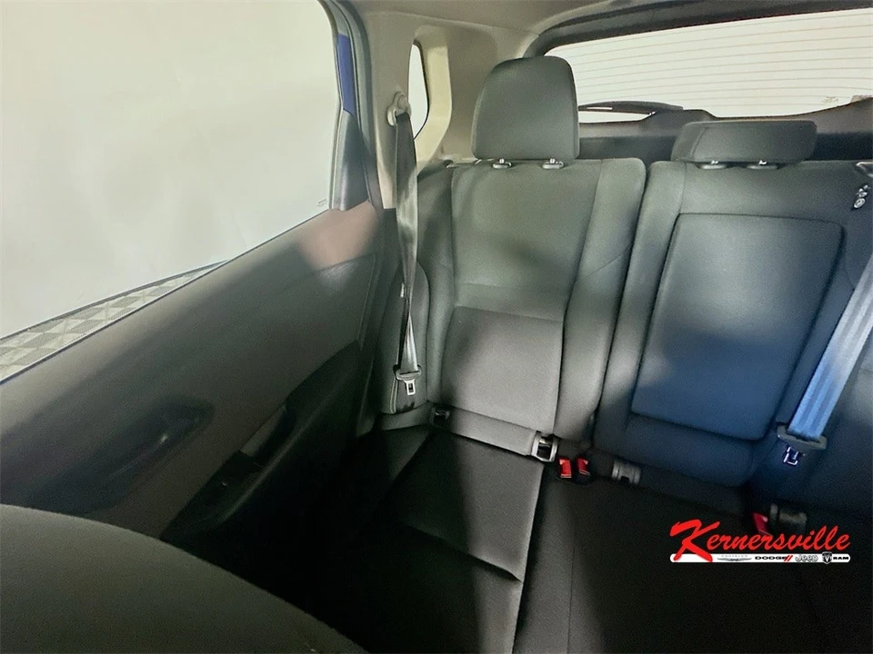 2023 Nissan Rogue - Image 12 of 21
