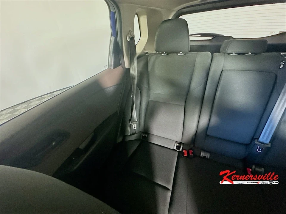 2023 Nissan Rogue - Image 12 of 21