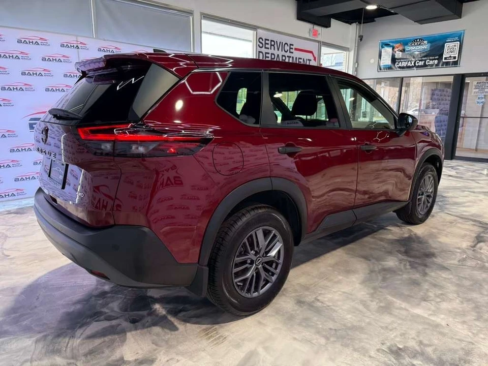 2023 Nissan Rogue - Image 8 of 21