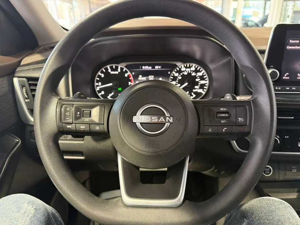 2023 Nissan Rogue - Image 11 of 21
