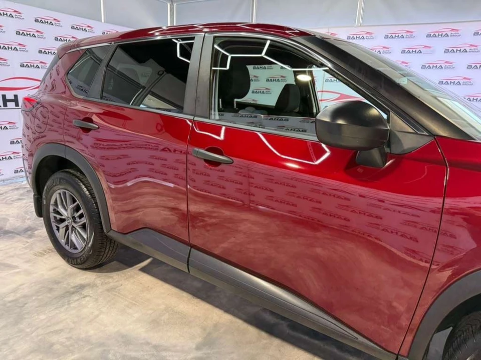 2023 Nissan Rogue - Image 7 of 21