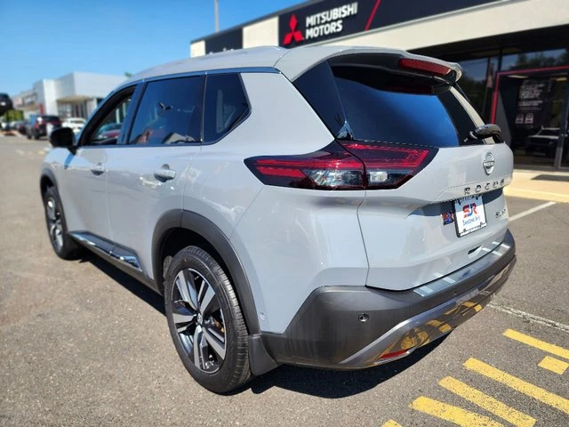 2023 Nissan Rogue - Image 4 of 17