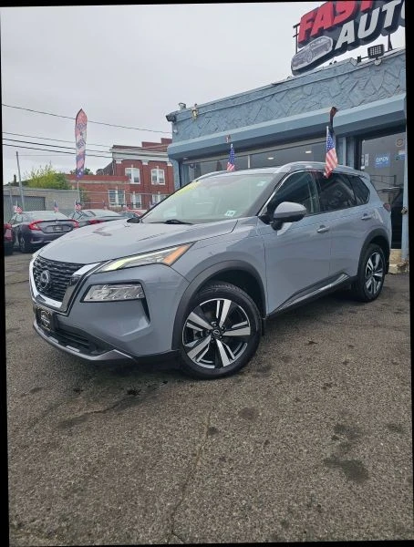 2023 Nissan Rogue - Image 4 of 12