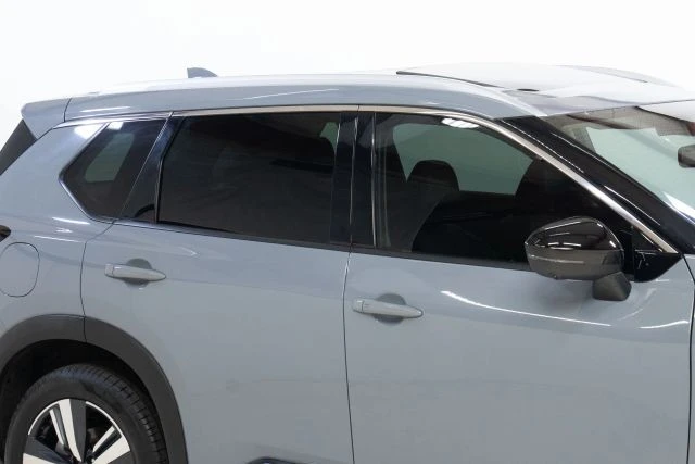 2023 Nissan Rogue - Image 14 of 21