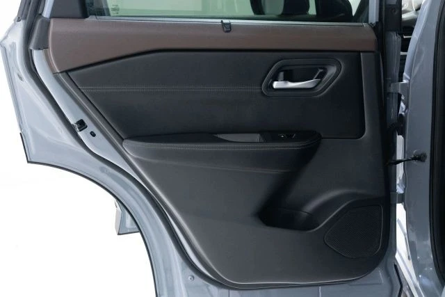 2023 Nissan Rogue - Image 21 of 21