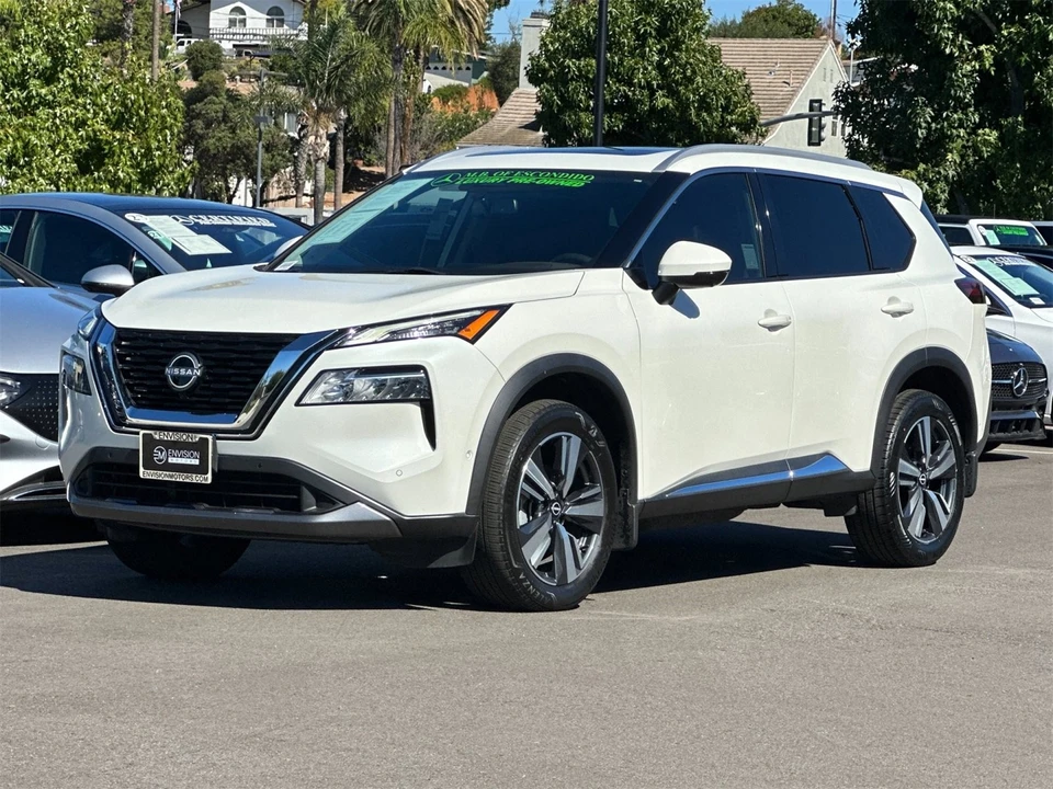 2023 Nissan Rogue - Image 7 of 12
