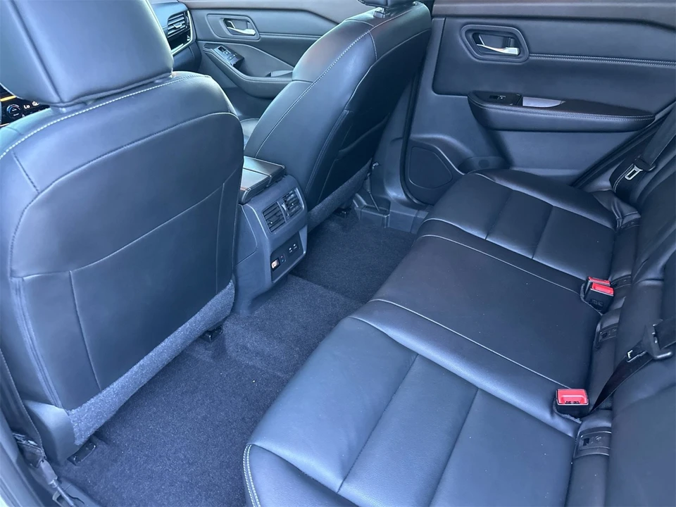 2023 Nissan Rogue - Image 12 of 12