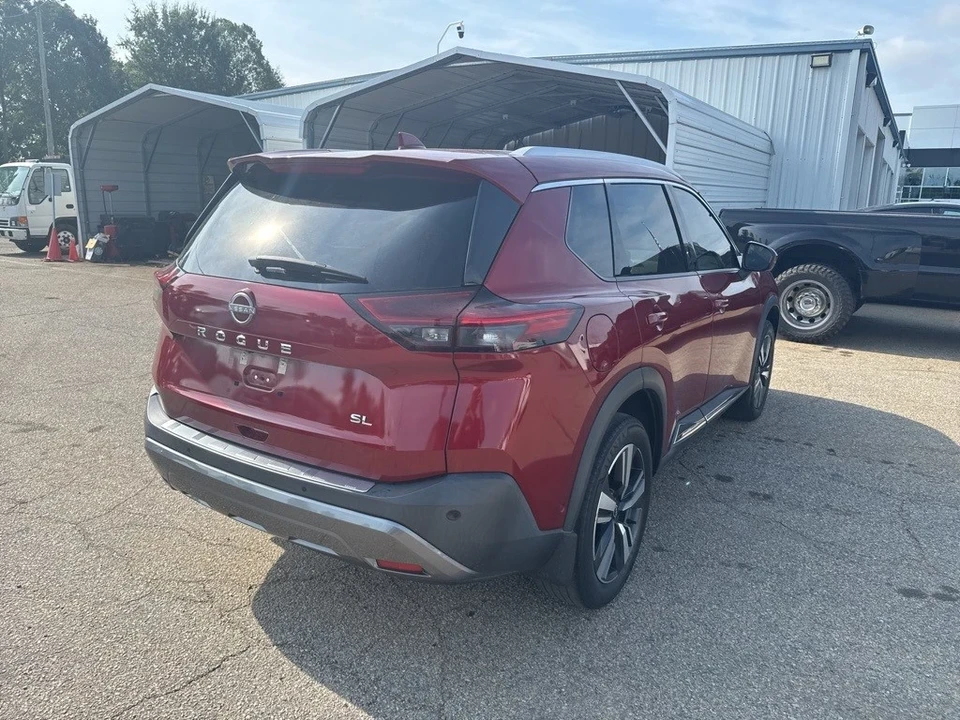 2023 Nissan Rogue - Image 3 of 7