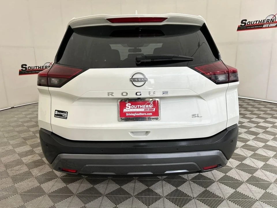 2023 Nissan Rogue - Image 9 of 12