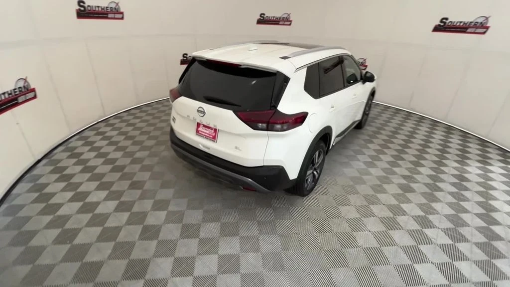 2023 Nissan Rogue - Image 7 of 12
