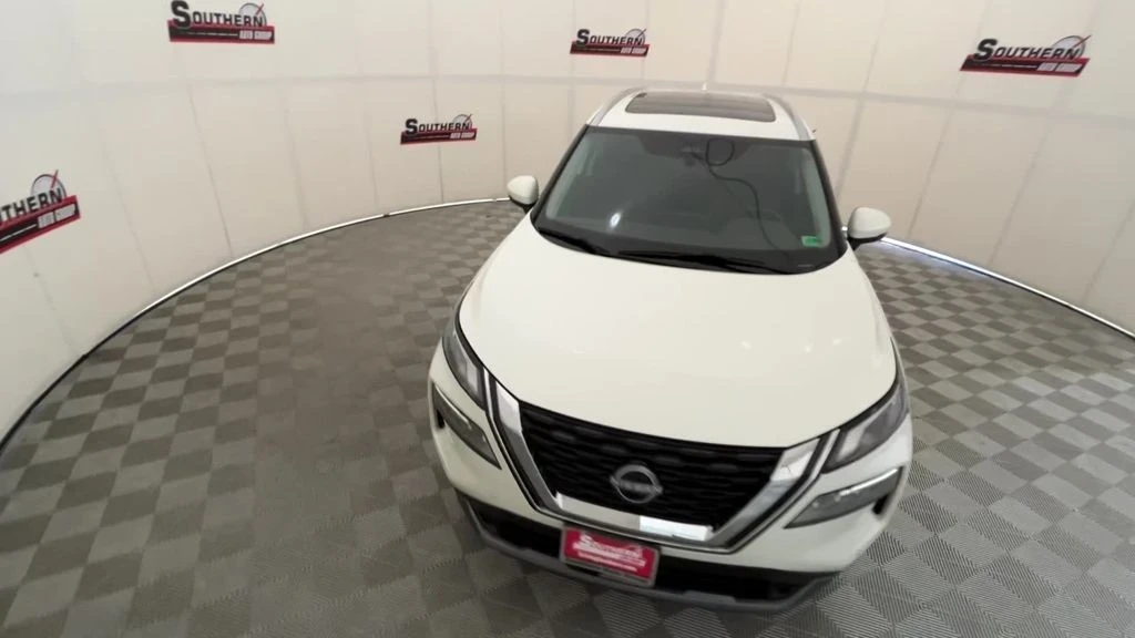 2023 Nissan Rogue - Image 2 of 12