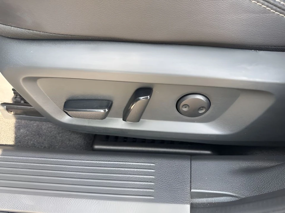 2023 Nissan Rogue - Image 10 of 21