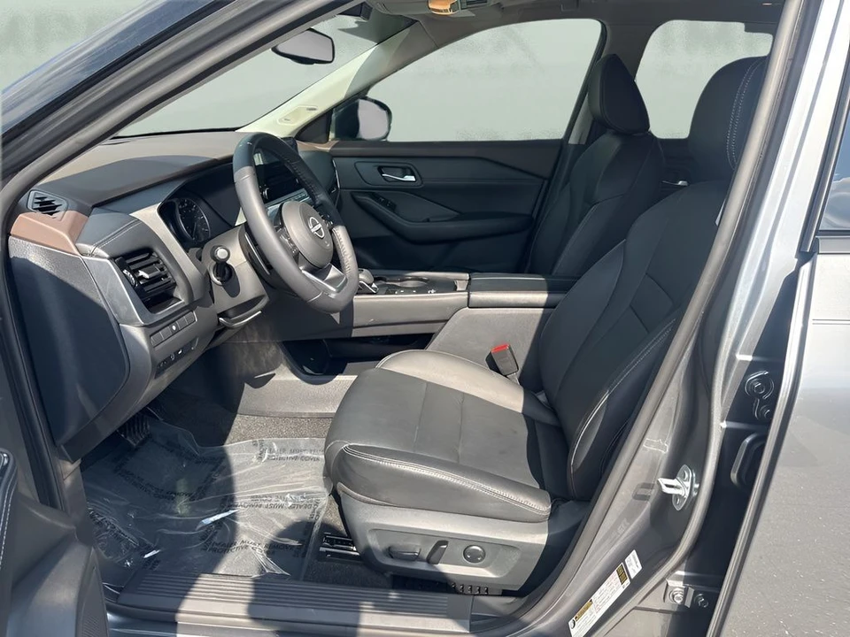 2023 Nissan Rogue - Image 9 of 21