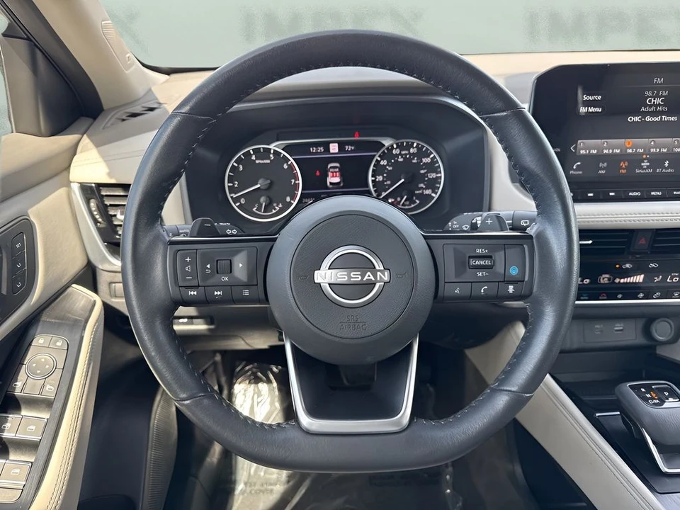 2023 Nissan Rogue - Image 15 of 21