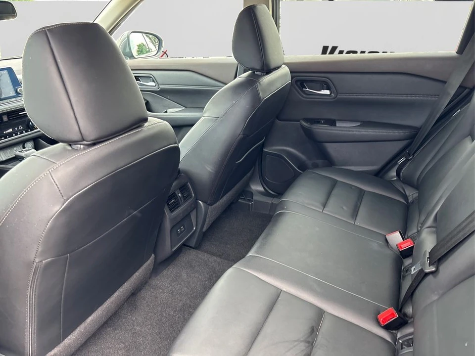 2023 Nissan Rogue - Image 10 of 12