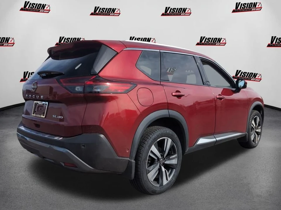 2023 Nissan Rogue - Image 5 of 12