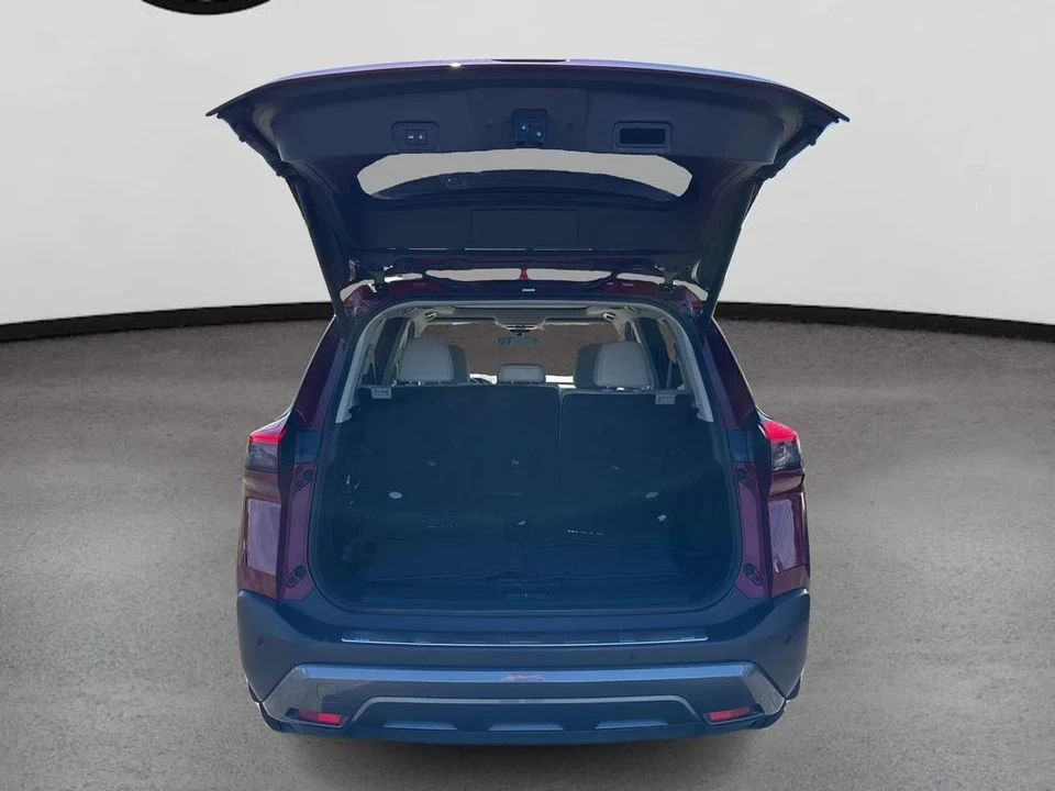 2023 Nissan Rogue - Image 11 of 12