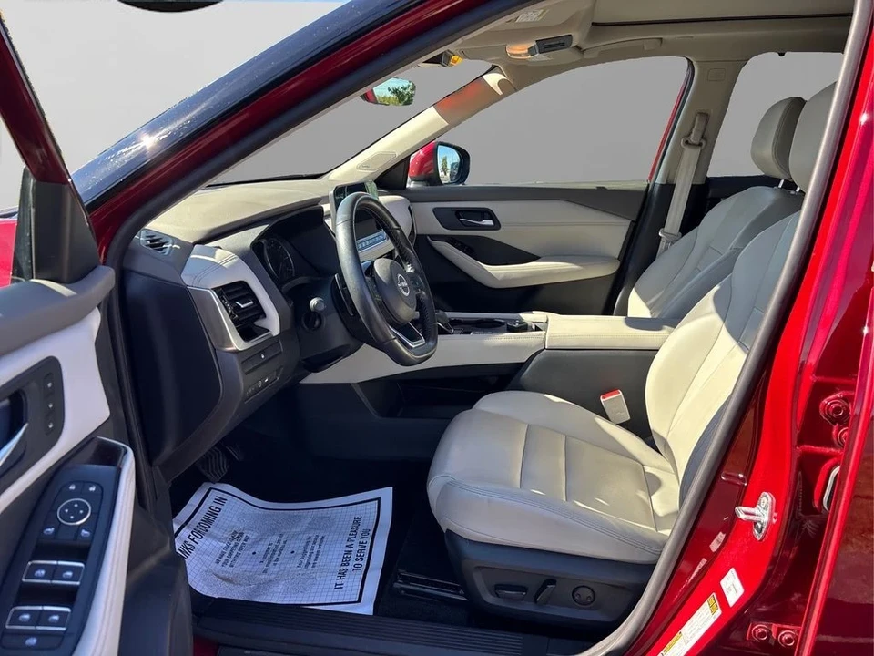 2023 Nissan Rogue - Image 9 of 12