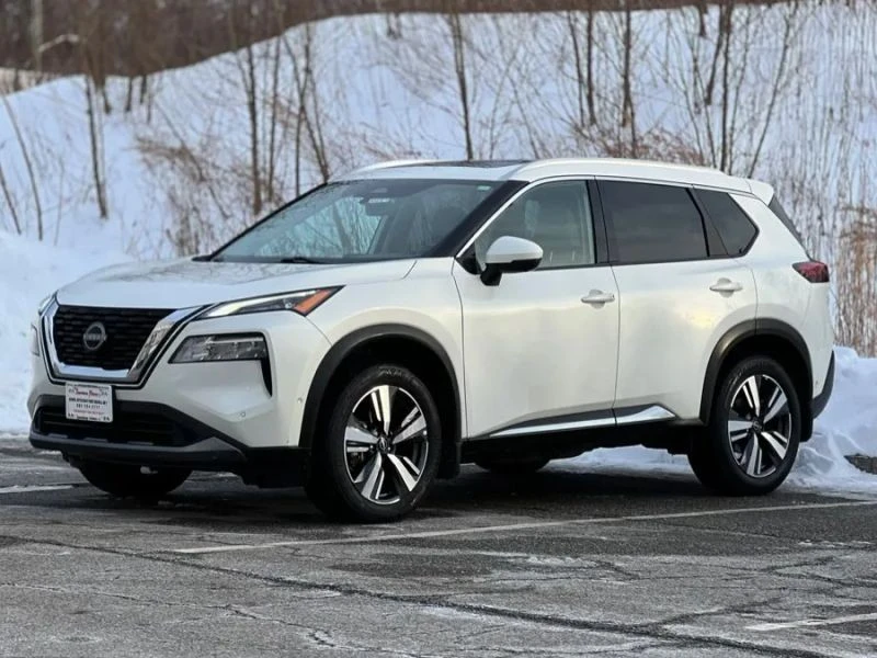 2023 Nissan Rogue - Image 4 of 12