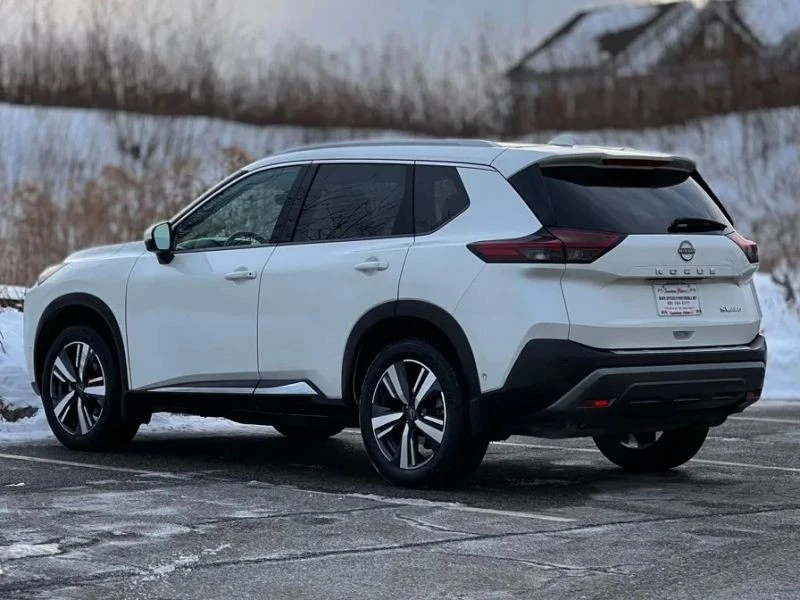 2023 Nissan Rogue - Image 6 of 12