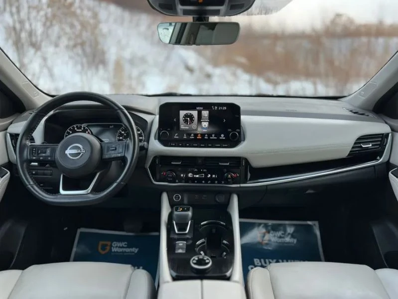 2023 Nissan Rogue - Image 10 of 12