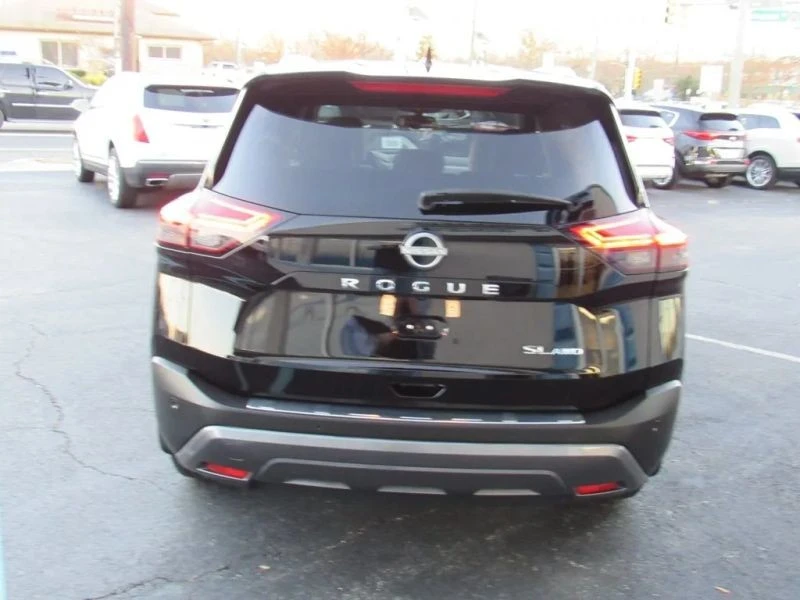 2023 Nissan Rogue - Image 7 of 12