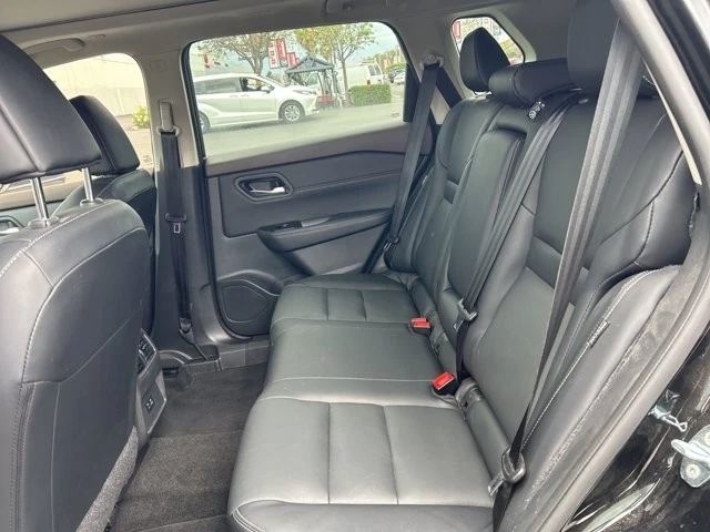 2023 Nissan Rogue - Image 7 of 12