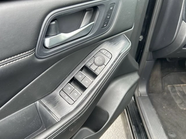 2023 Nissan Rogue - Image 9 of 12
