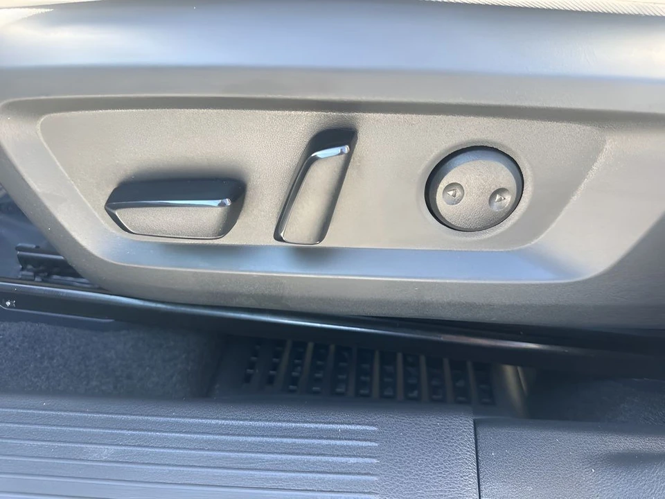 2023 Nissan Rogue - Image 10 of 21
