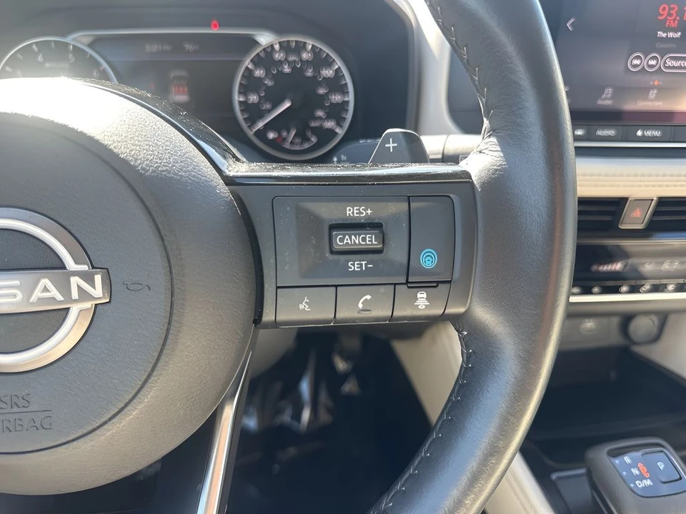 2023 Nissan Rogue - Image 17 of 21