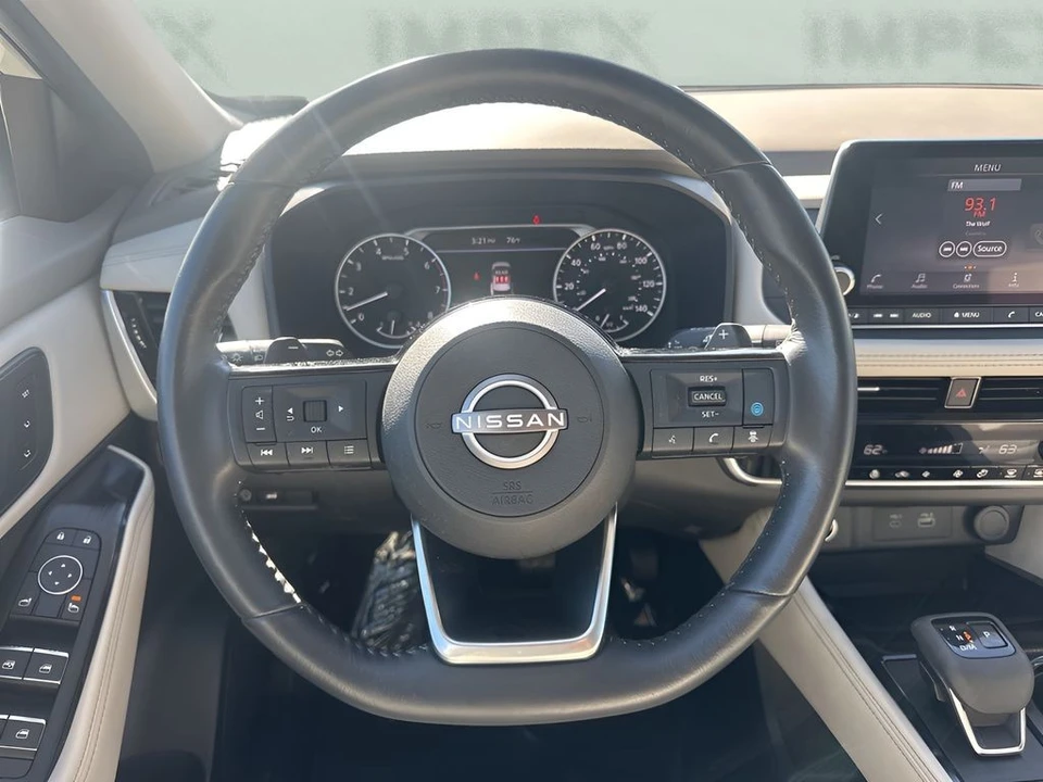 2023 Nissan Rogue - Image 15 of 21