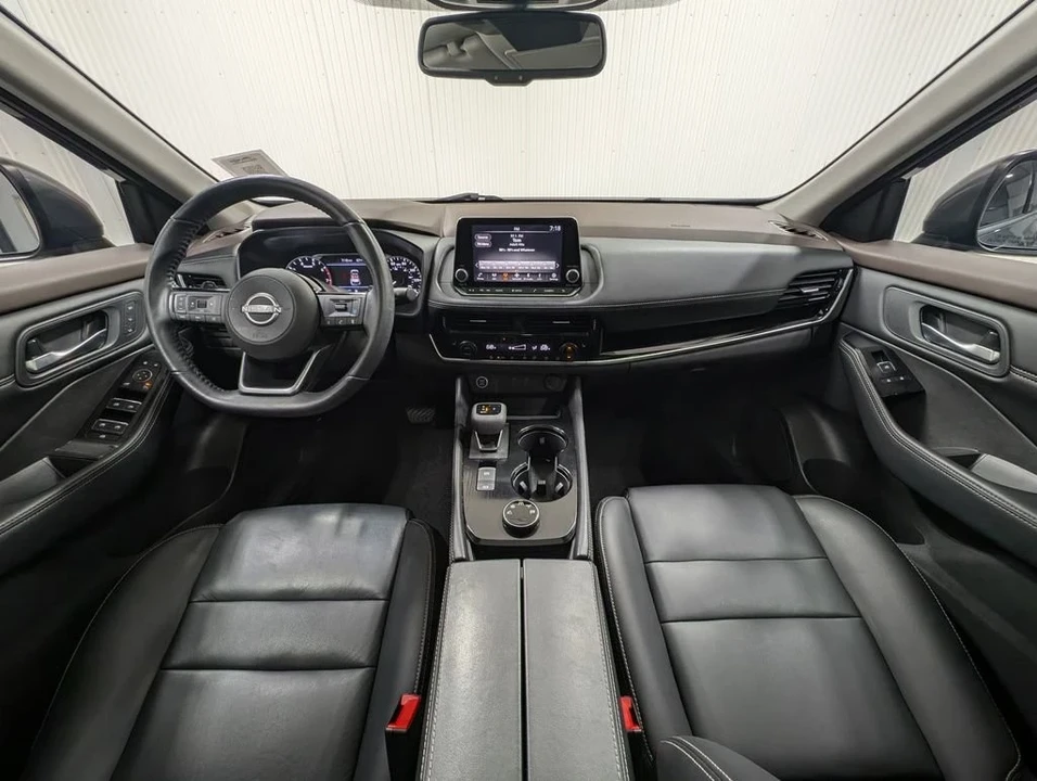 2023 Nissan Rogue - Image 2 of 10