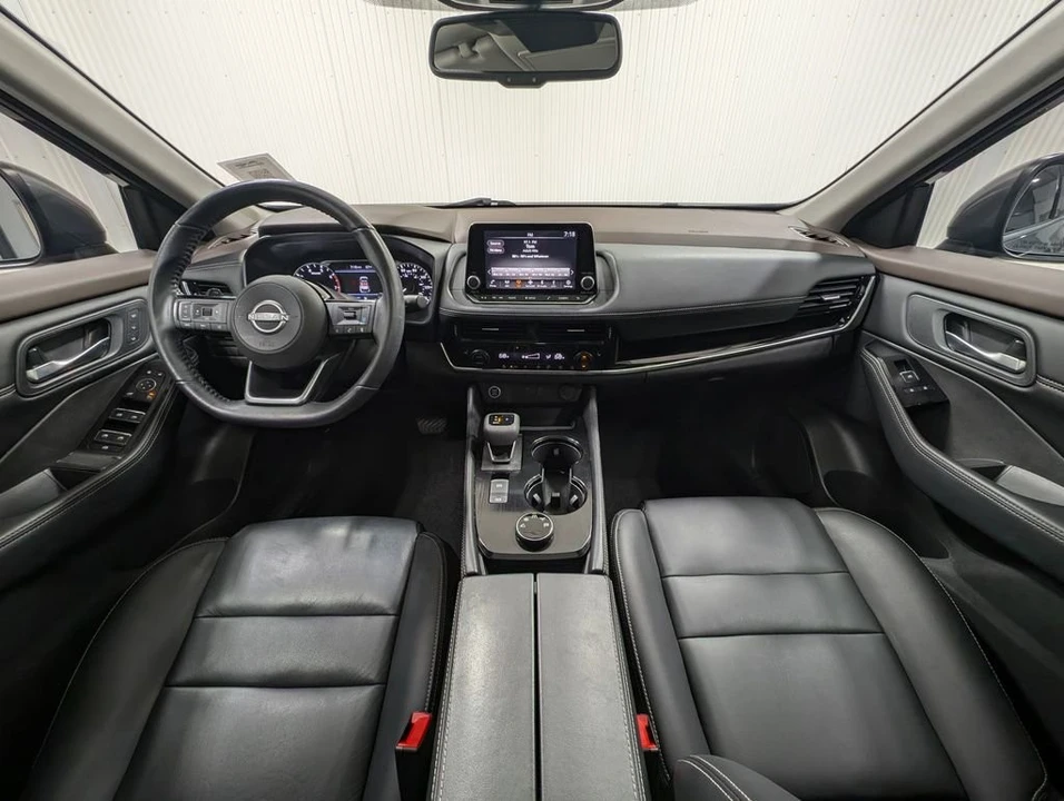 2023 Nissan Rogue - Image 2 of 11