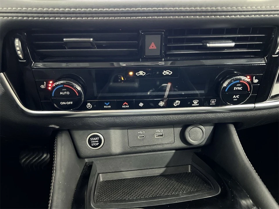 2023 Nissan Rogue - Image 17 of 21