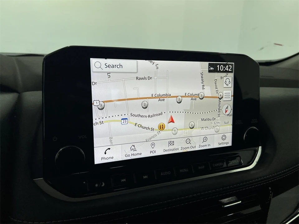 2023 Nissan Rogue - Image 14 of 21