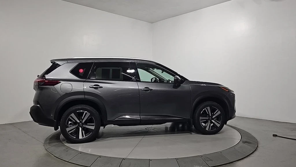 2023 Nissan Rogue - Image 8 of 12