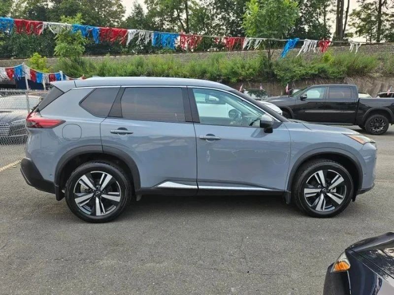 2023 Nissan Rogue - Image 9 of 12