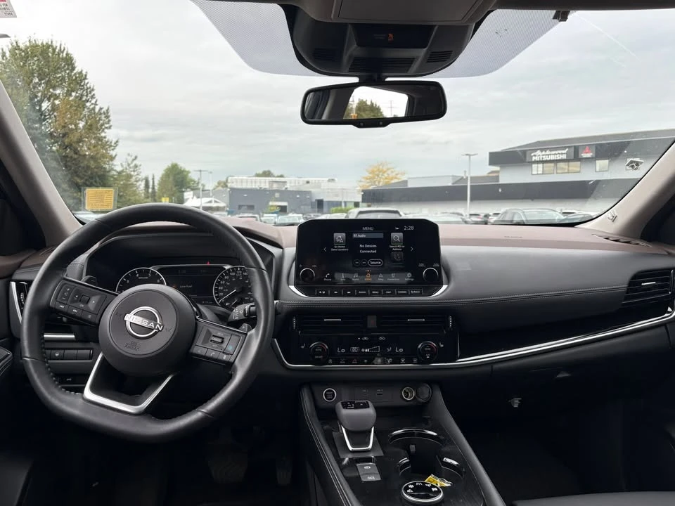2023 Nissan Rogue - Image 9 of 16