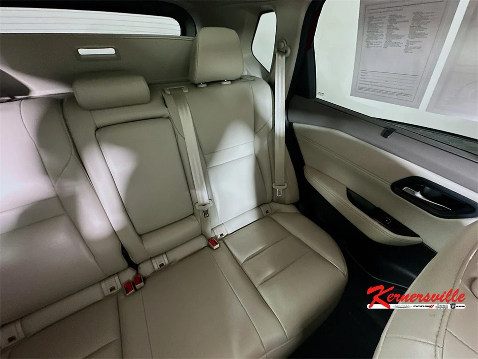 2023 Nissan Rogue - Image 14 of 21