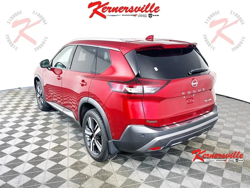 2023 Nissan Rogue - Image 5 of 21