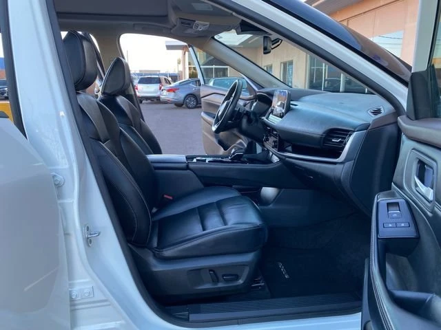 2023 Nissan Rogue - Image 13 of 19