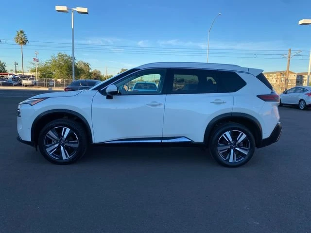 2023 Nissan Rogue - Image 2 of 19