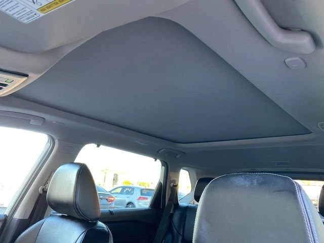 2023 Nissan Rogue - Image 17 of 19