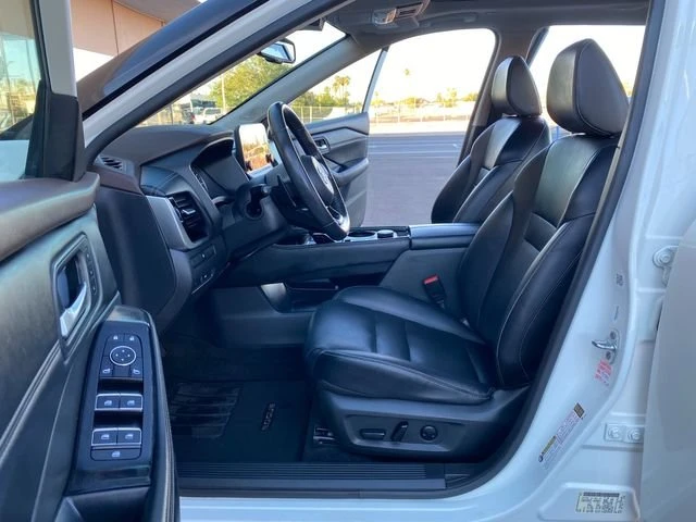 2023 Nissan Rogue - Image 9 of 19