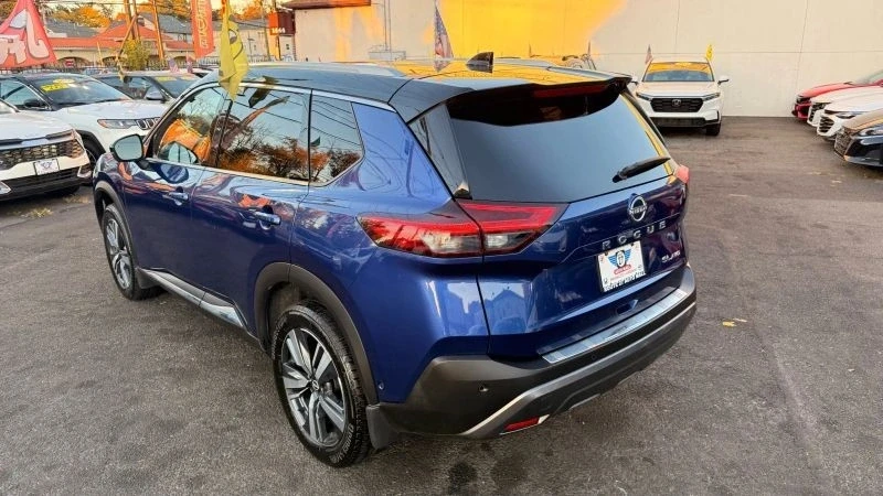 2023 Nissan Rogue - Image 5 of 12