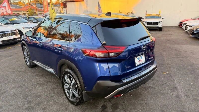 2023 Nissan Rogue - Image 5 of 12