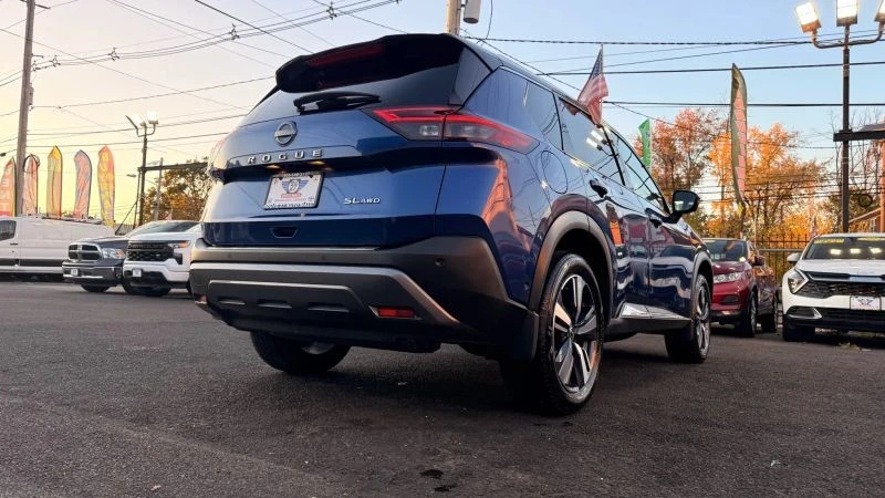 2023 Nissan Rogue - Image 9 of 12