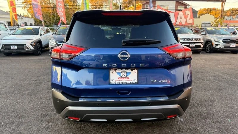 2023 Nissan Rogue - Image 6 of 12